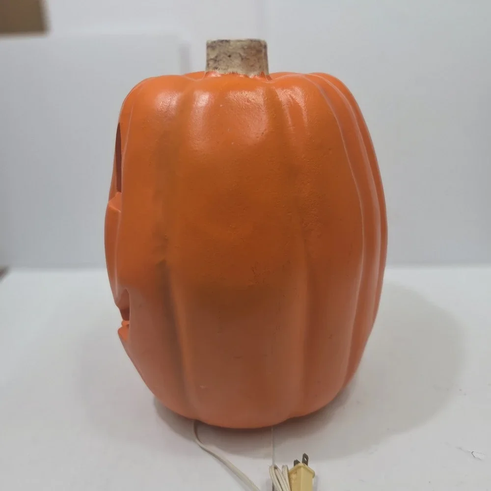 Vintage 1998 Paper Magic Group Jack O Lantern Blow Mold Light Up Pumpkin Lamp...